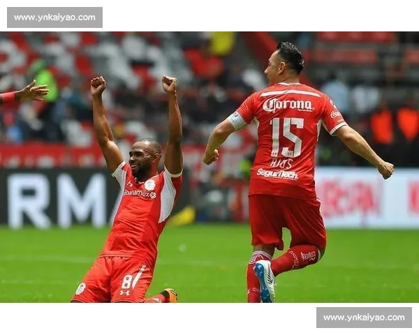 托卢卡主场迎战蓝十字争夺联赛关键三分之夜焦点大战实力碰撞悬念拉满