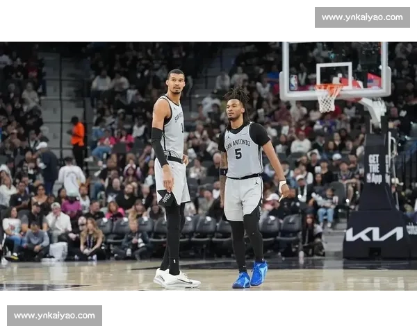 揭幕战勇士对阵马刺全场录像回放精彩瞬间深度解析赛季开局巅峰对决