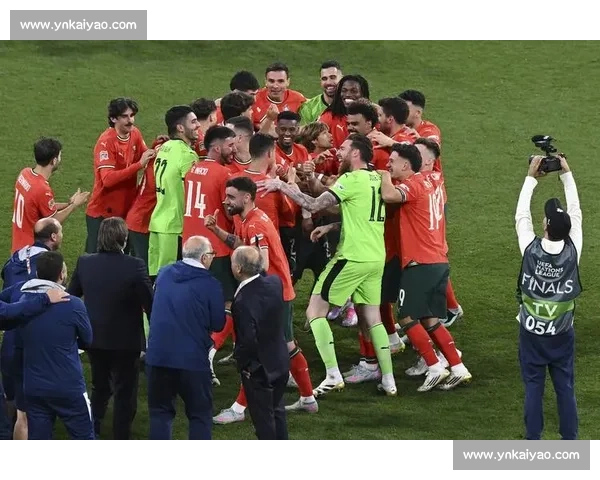 欧国联焦点对决葡萄牙与法国巅峰碰撞引爆绿茵夜谁主沉浮万众瞩目